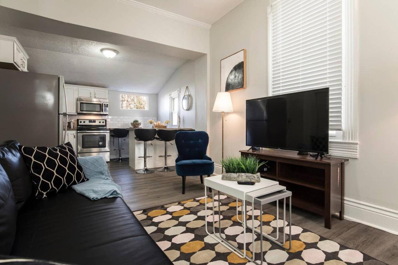Louisville Dream House 4Br 2Ba By Cozysuites Exterior photo